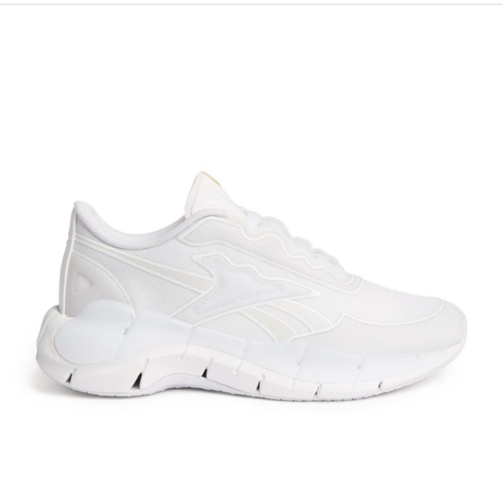 Victoria Beckham for Reebok Zig Kinetica Sneakers 6.5/8.5W